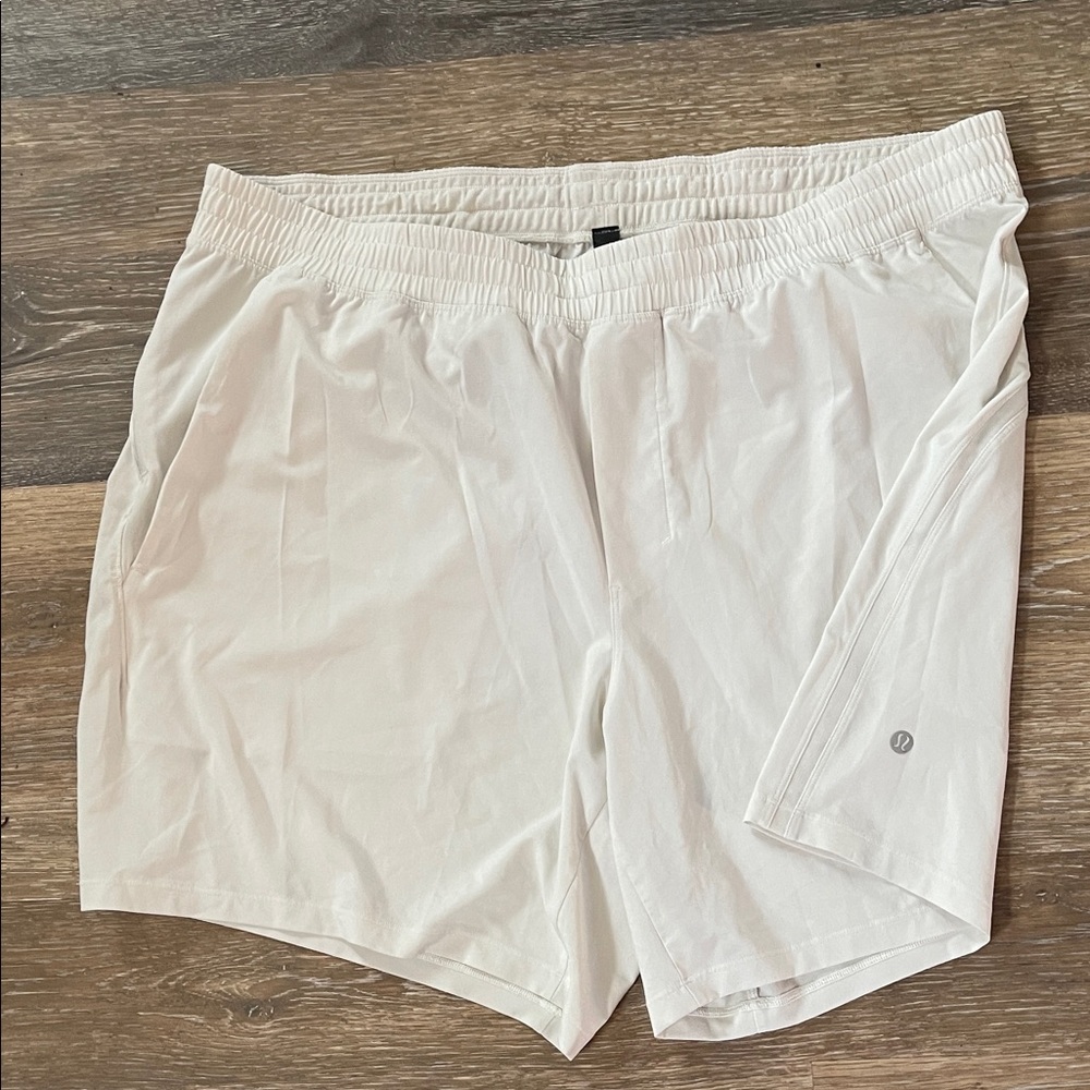 lululemon White Womens Athletic Shorts